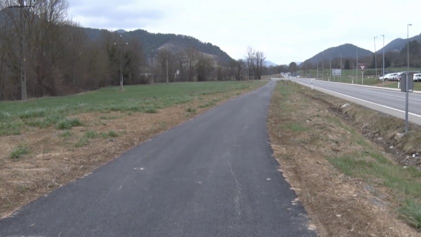 Tram de via verda que passa per la Colònia Llaudet