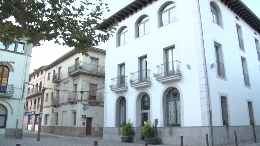 Façana de l'Ajuntament de Campdevànol