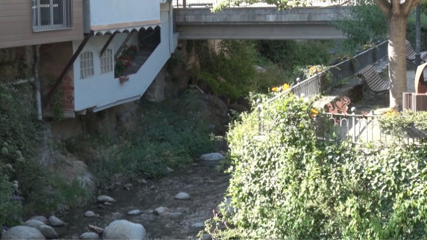 El mur del riu Freser es troba en un estat deteriorat