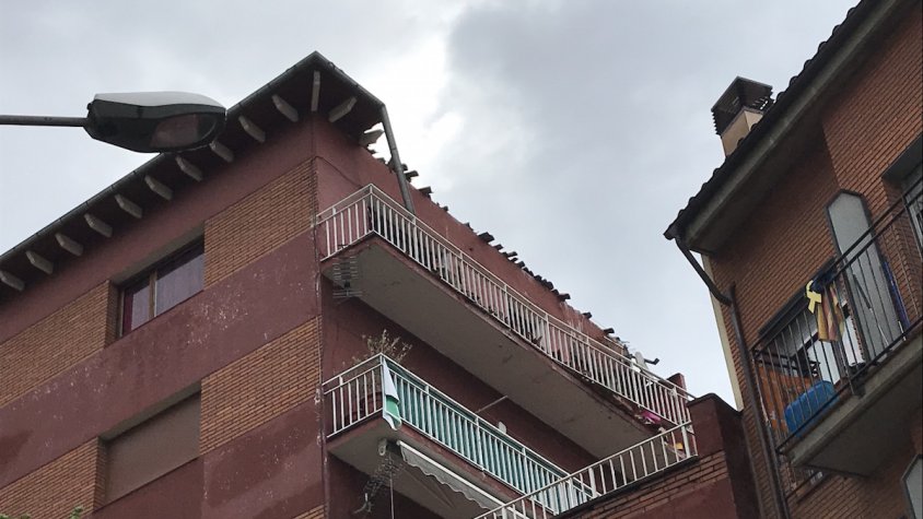 L'edifici afectat pel despreniment