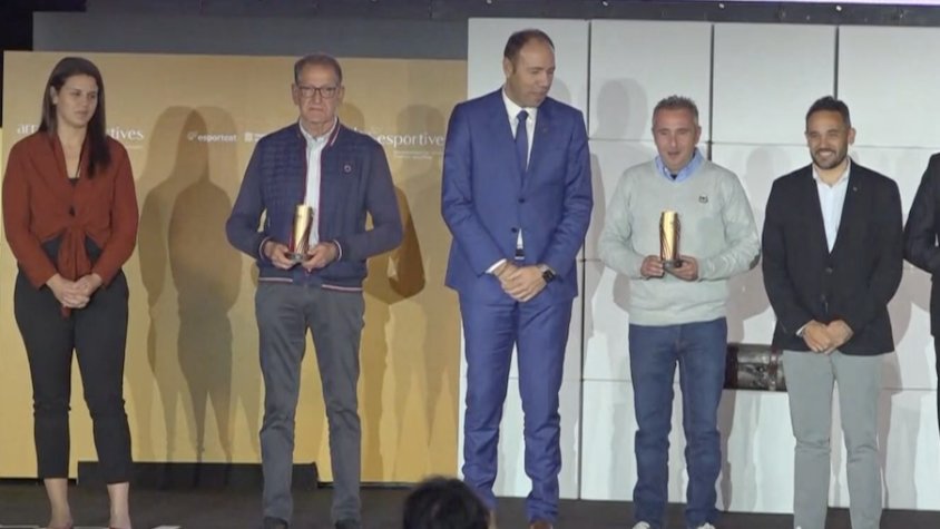 Joan Busquets, recollint el premi a la gala 'Arrels esportives'