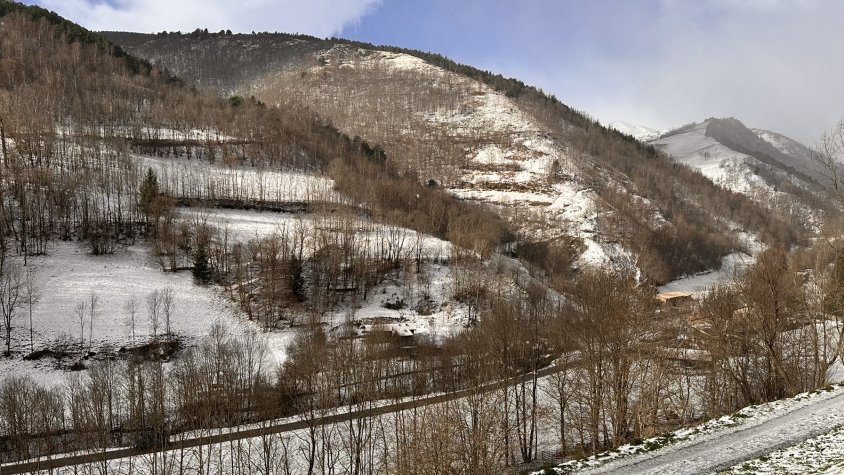 La neu ha canviat el paisatge del Ripollès