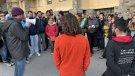 Mig centenar de persones es concentren a Puigcerdà per denunciar que “l’especulació” els dificulta l'accés a l’habitatge