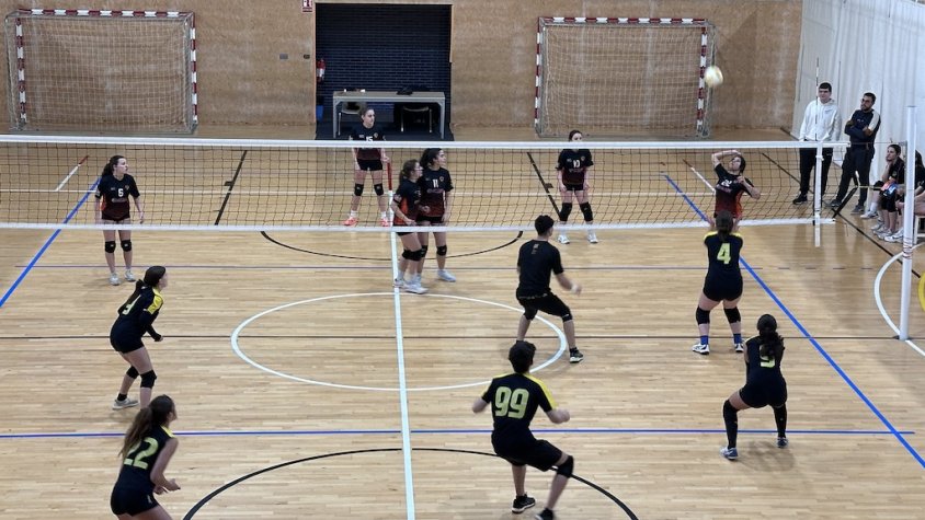 El partit entre el Club Voleibol Ripollès i el Vidreres va acabar amb victòria ripollesa