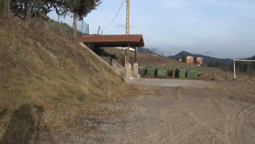 Compte enrere per al punt d'acollida d'autocaravanes de Gombrèn