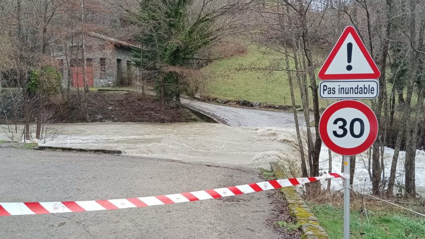 Els cabals de rius i rieres van multiplicar per molt el seu nivell habitual