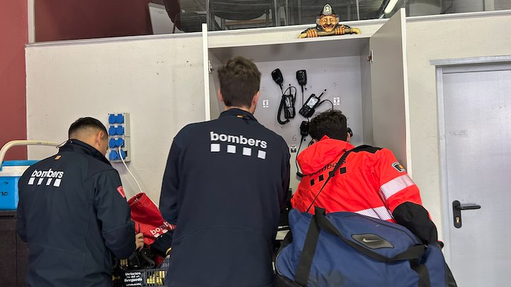 «Molt intensa i llarga», la formació de bomber voluntari