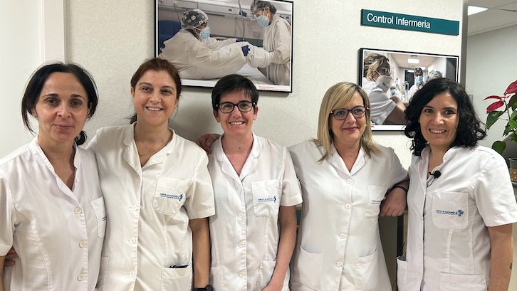 Un grup d'infermeres que van treballar durant la Covid, cinc anys després