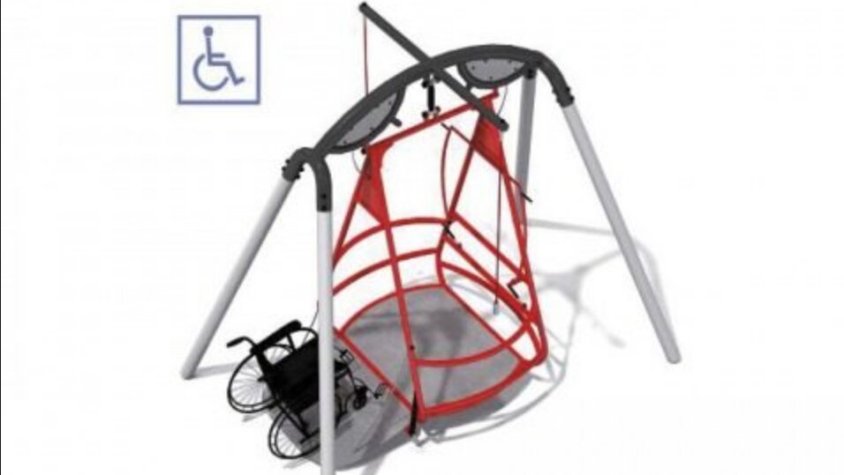Una opció per adaptar un parc per a nens amb discapacitat podria ser aquest gronxador