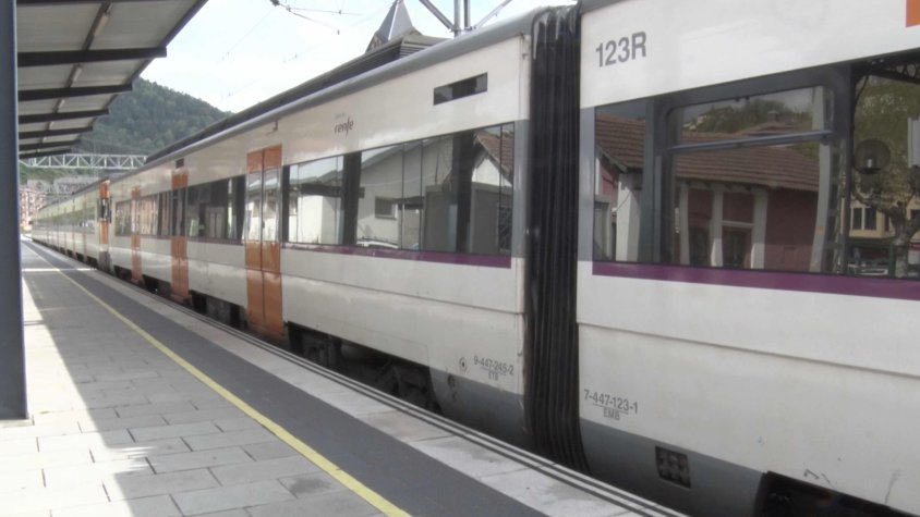 Avaria en el tram de l'R3 entre Vic i Ripoll que obliga a agafar transport alternatiu