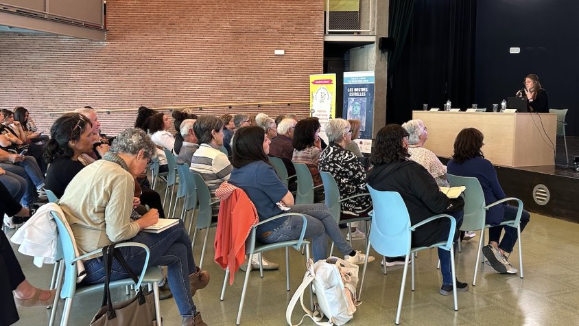 Un moment de la xerrada de Larua Sistach, centrada en la Intel·ligència Artificial