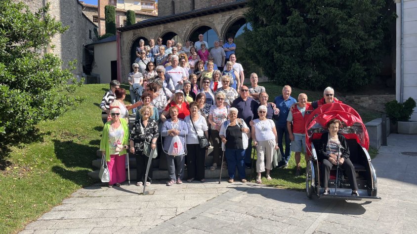 Novena Jornada Sènior de Ripoll amb la participació d'una cinquantena de persones