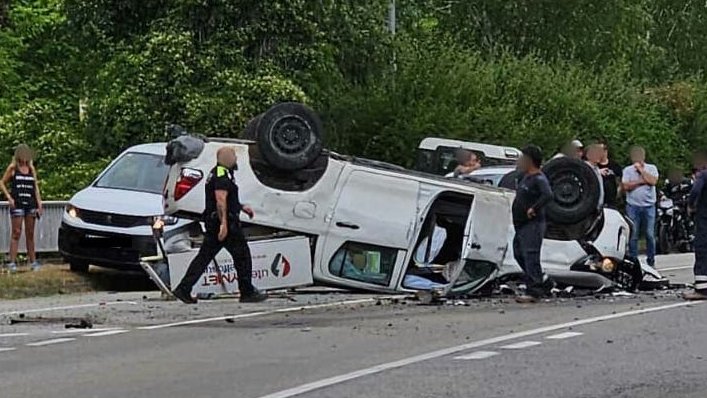Xoc frontal entre dos vehicles a l'N-260 entre Ripoll i Campdevànol
