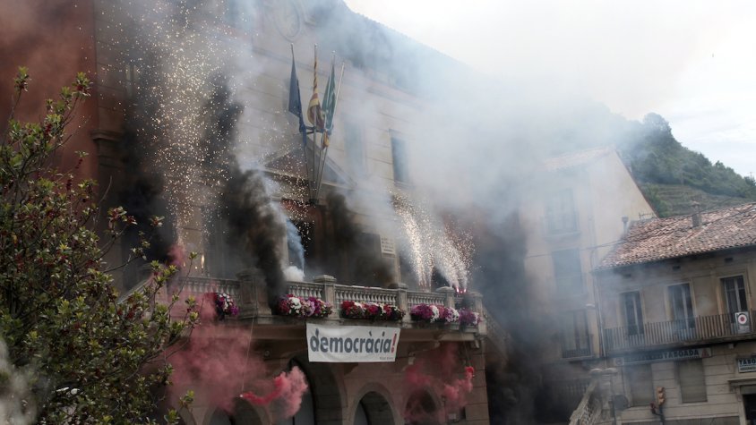 Acció final de la recreació a l'ajuntament