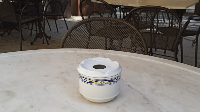 Els cendrers podrien tenir els dies comptats a les terrasses