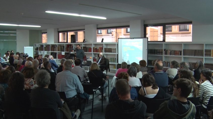 Plató segons del Pozo omple la Lambert Mata de Ripoll