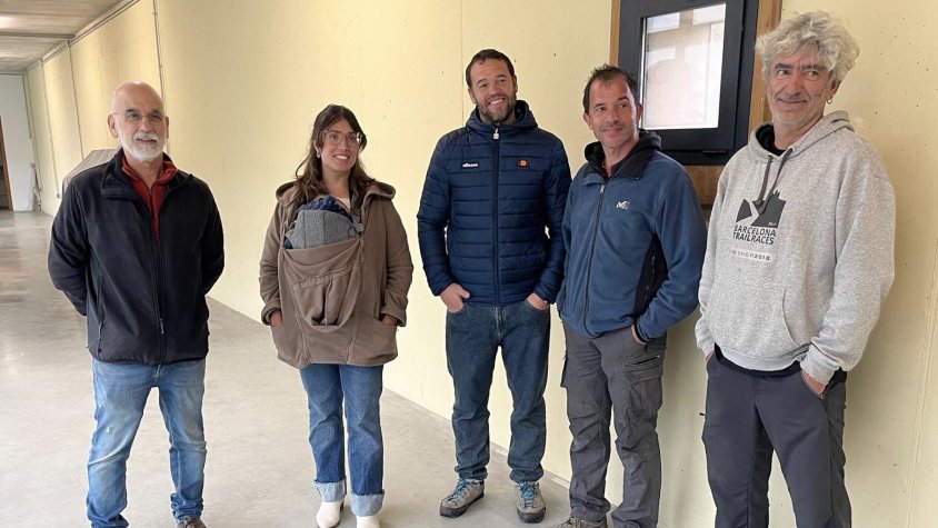 Aquesta setmana, representants de l'ajuntament i alguns dels pares interessats en el projecte