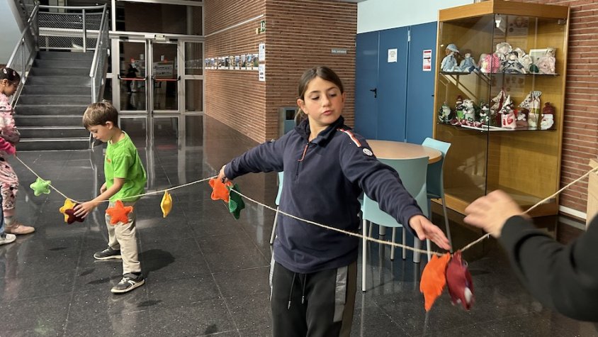 Banderola d'estrelles dins el taller