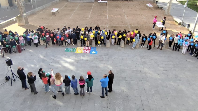 Enlairada de globus per als drets infantils