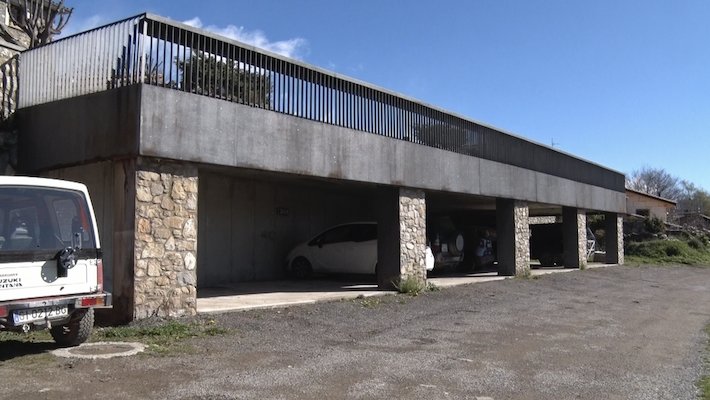 Fil a l'agulla al nou local social de Campelles