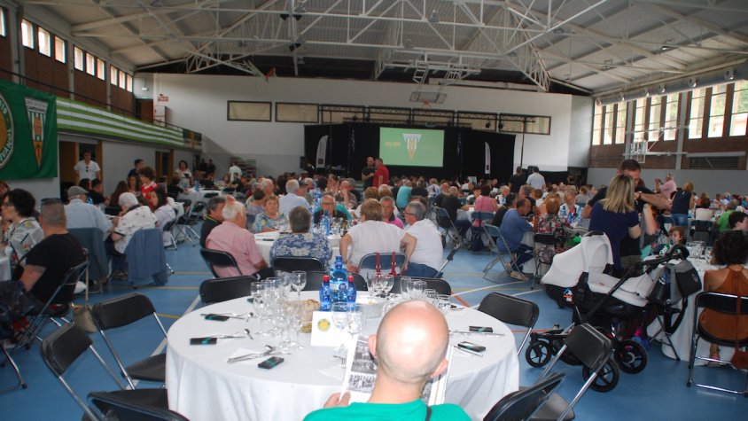 Gran dinar de germanor com a acte central del centenari