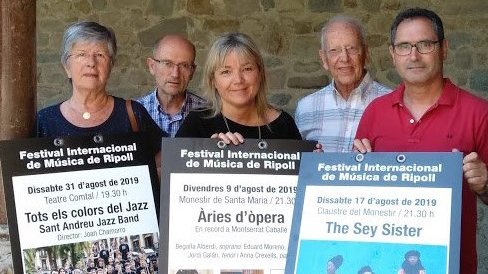 Presentació del Festival Internacional de Música de Ripoll, al claustre del Monestir