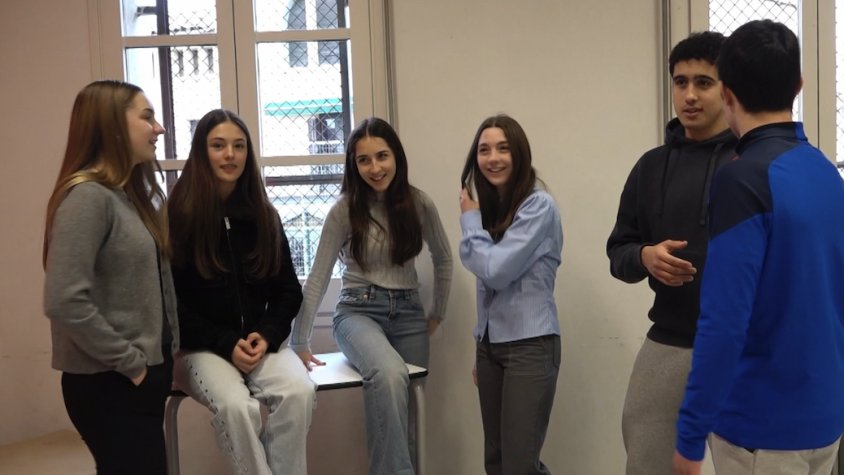 Els alumnes que van participar a la Lliga de Debats
