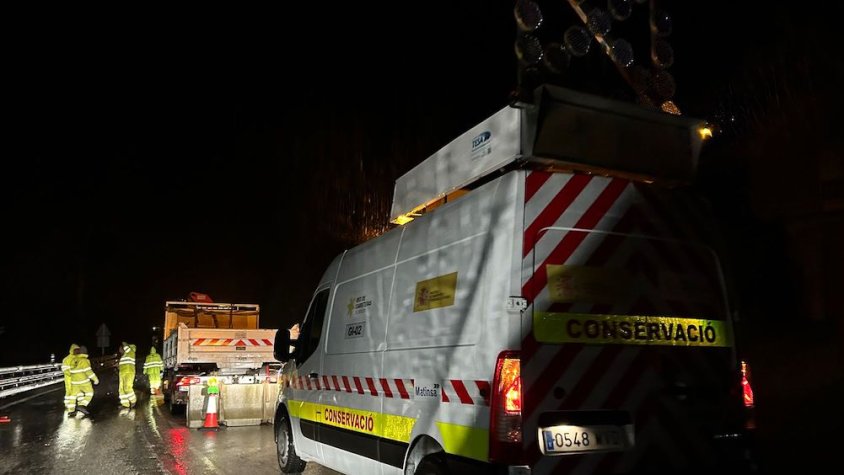 La N-260 reobrirà aquesta nit amb un sol carril