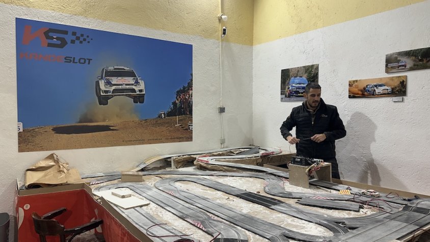 El president del club Kandeslot, Marc Llagostera, durant els preparatius del ral·li Safari del C.I.R.