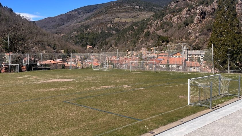 El camp de futbol municipal Enric Requena i Albert