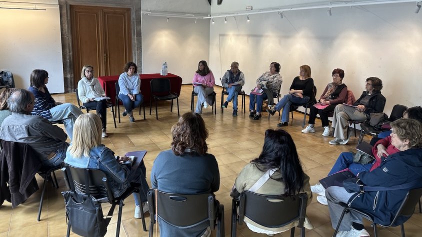 La xerrada s'ha realitzat a la Sala Abat Senjust, a Ripoll