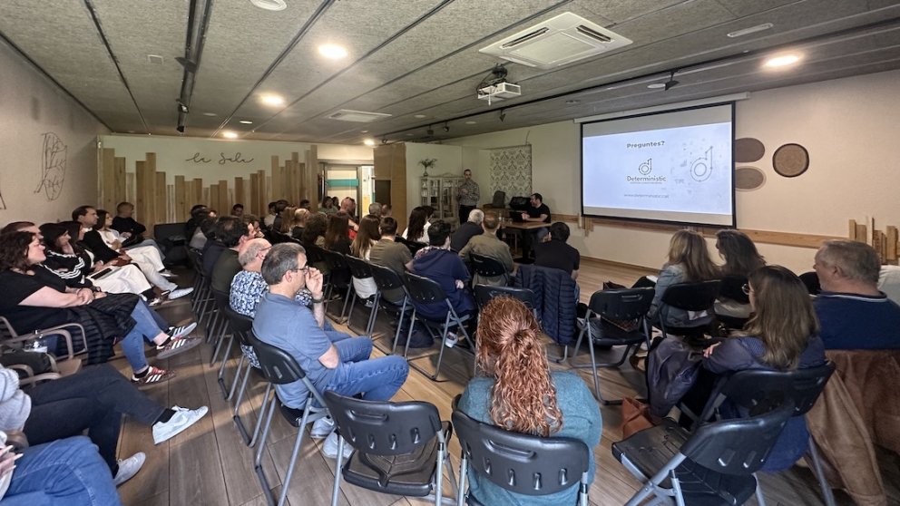 La intel·ligència artificial reuneix una seixantena d'empresaris a Ripoll