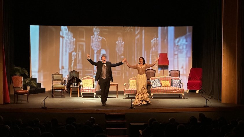 L'art d'aparentar omple el SAT Teatre de Sant Joan