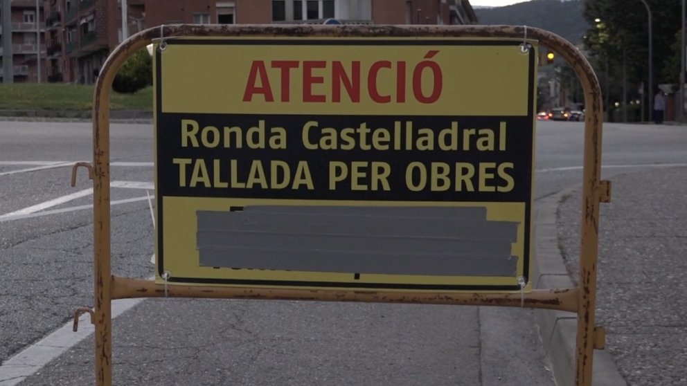 Asfalten, finalment, la ronda Castelladral de Ripoll