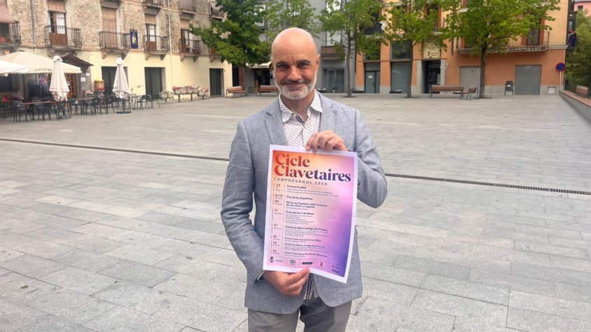 L'alcalde de Campdevànol, Oriol Lázaro, ha presentat el cicle Clavetaires