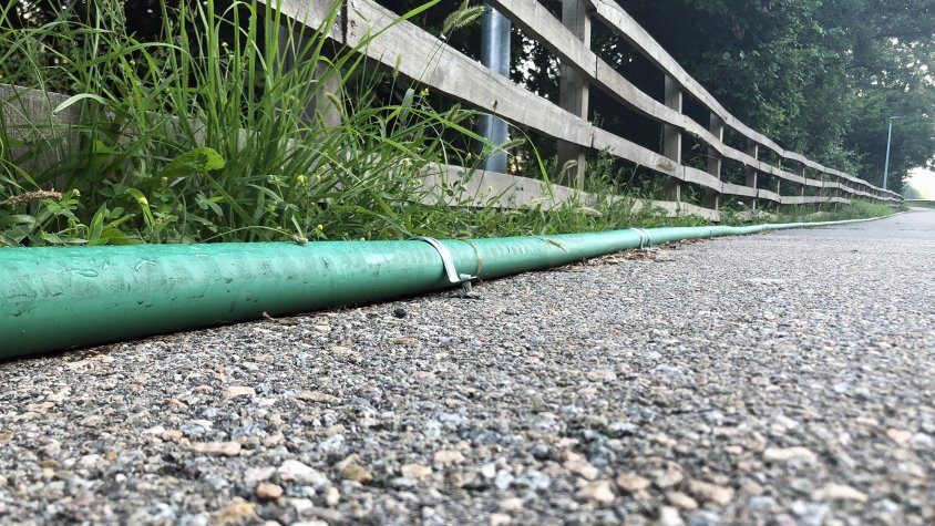 S'instal·la aquest sòcol-guia al llarg dels 9 quilòmetres del recorregut