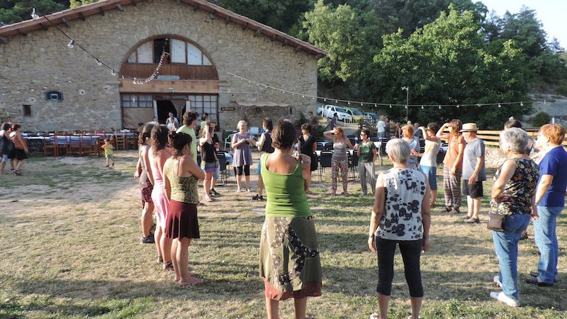 Taller de danses a Portavella